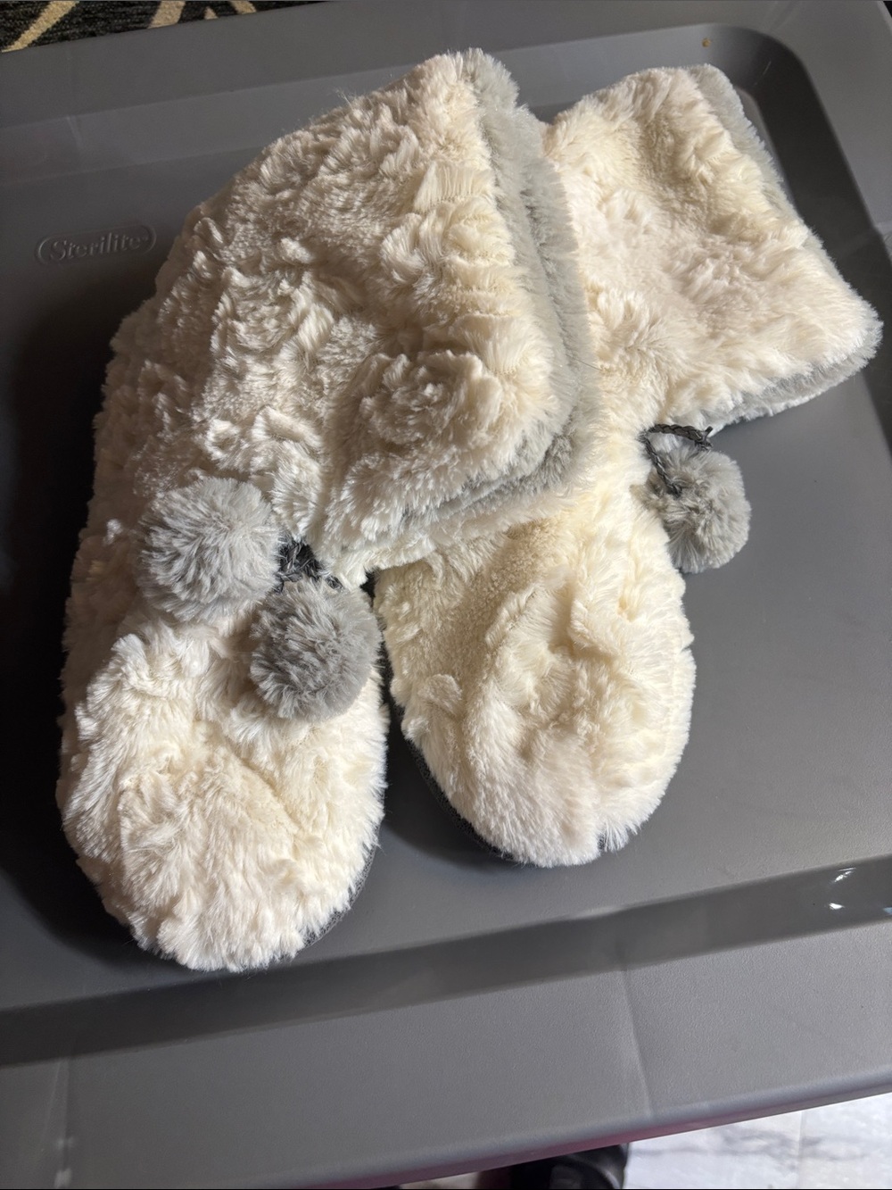 Cozy Cream Faux Fur Slippers with Pom-Poms